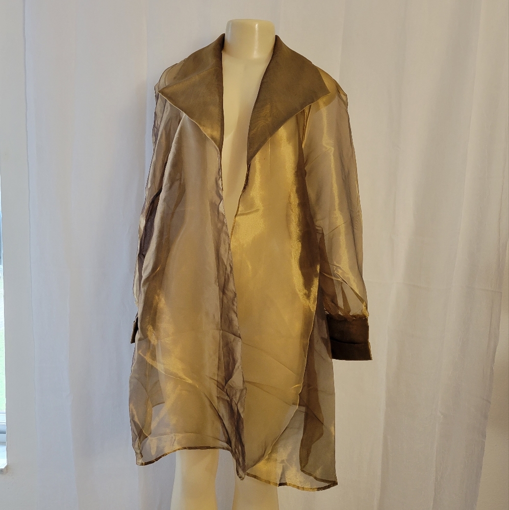 Beautiful Plain Open Front Topper - image 2